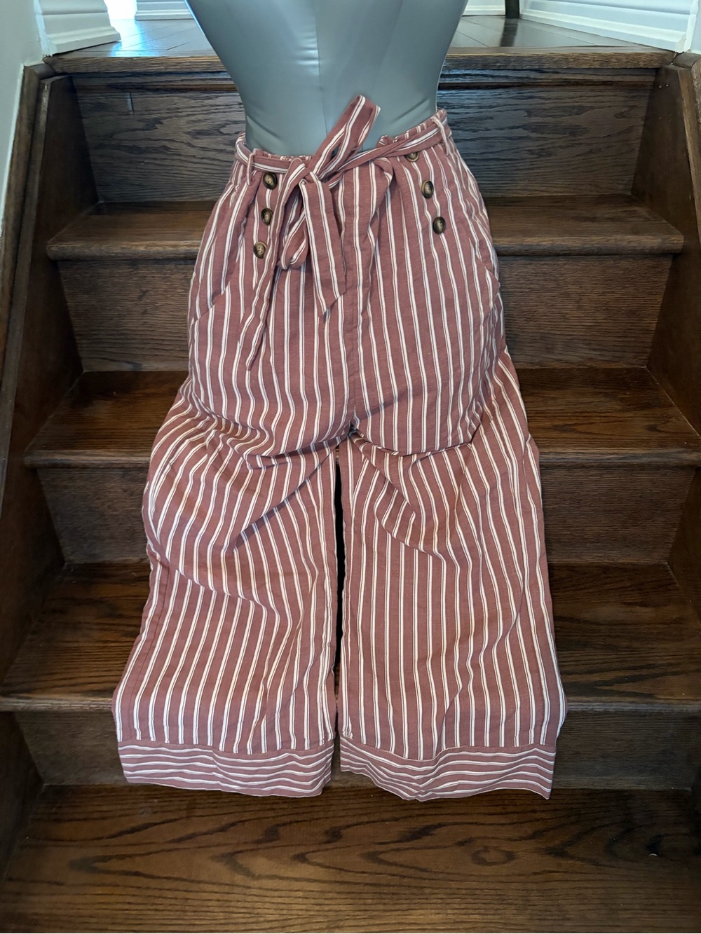 Paper Crane Rose and White Striped Tie-Waist Cropped Pants